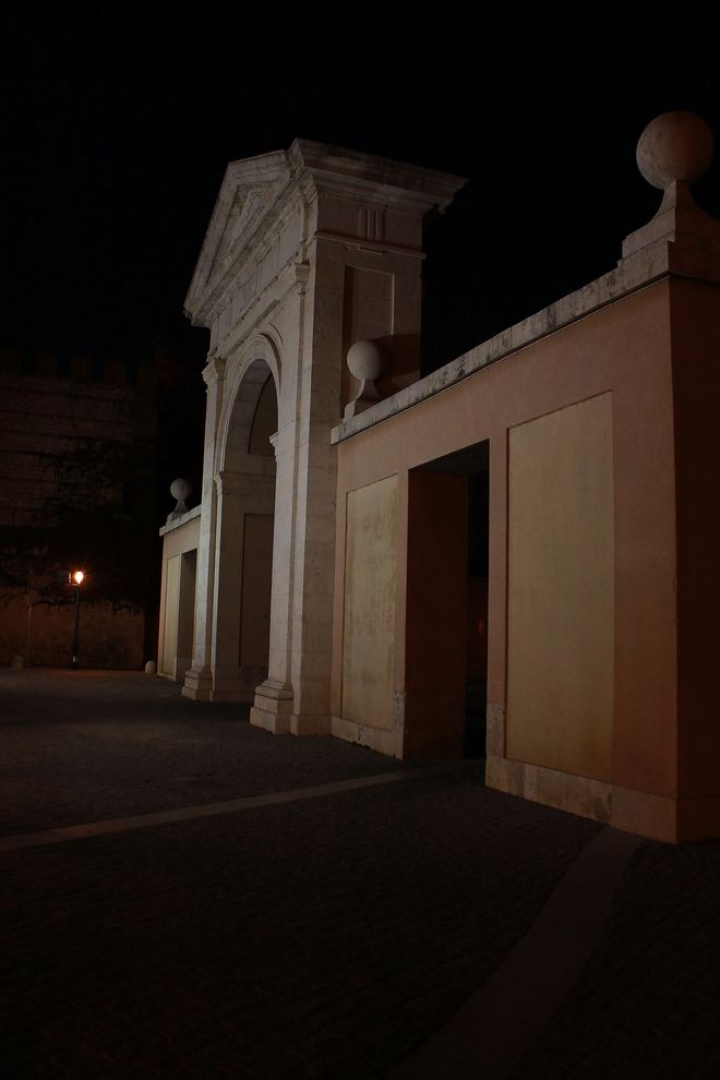 puerta de Madrit
