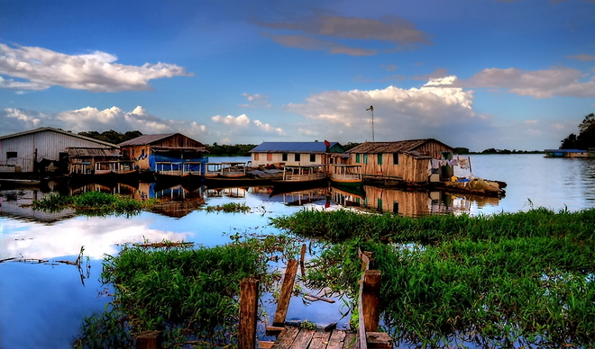 Powroty - Amazonia - Domy na wodzie