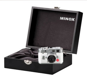 Minox DCC 5.0 White Edition - miniaturowa Leica M3