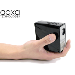 AAXA M1 - miniaturowy projektor o jasności 66 lumenów