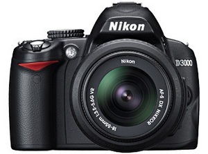 Nikon D3000 + ob. 18-55 VR