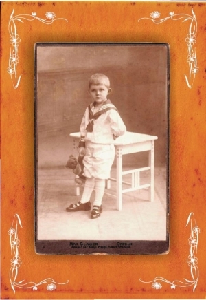 Dziecko w atelier. Fotografie z lat 1850-1941 w Muzeum Śląska Opolskiego 