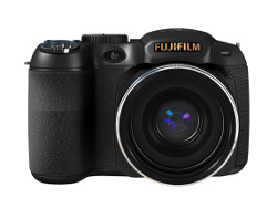 Fujifilm FinePix S2800HD - 18-krotny zoom w małej obudowie