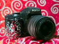 Kryształy z aparatem - limitowana edycja Pentax K-m