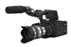 Sony NEX-FS100 - zaawansowana kamera z bagnetem E
