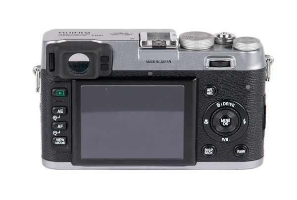 Fujifilm FinePix X100 test praktyczny aparat kompaktowy stylowy retro