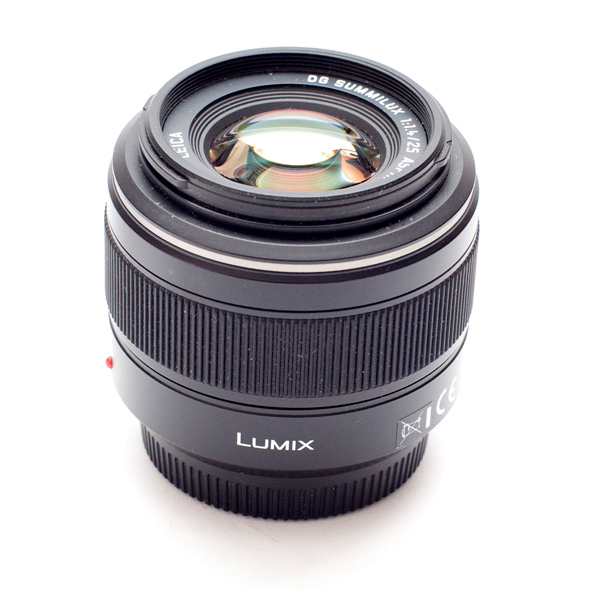 Panasonic Leica DG Summilux 25mm f1.4 ASPH