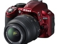 Nikon D3100 w czerwonej obudowie