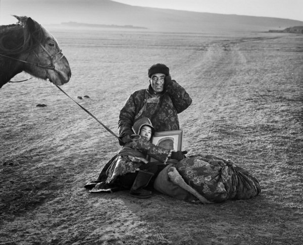 Fotografia na świecie: Mongolia fotografia na świecie Dinah Hayt Hamid Sardar-Afhkami Ariukamo A Yin