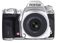 Pentax K-5 Silver Edition ze specjalnym obiektywem