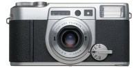 Fujifilm przestaje produkować niektóre aparaty analogowe