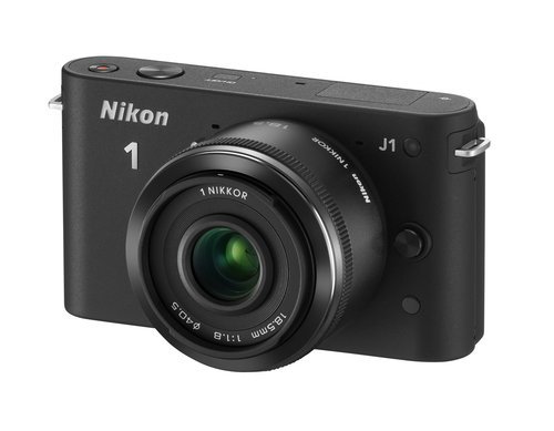Bezlusterkowy system Nikon 1 uzupełniony o obiektyw Nikkor 18.5 mm f/1.