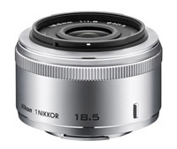 Bezlusterkowy system Nikon 1 uzupełniony o obiektyw Nikkor 18.5 mm f/1.8