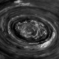 NASA: zobacz zdjęcie cyklonu na północnym biegunie Saturna