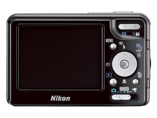 Nikon Coolpix S1: mała obudowa, duży ekran