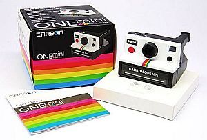 One Mini Digital Camera – miniaturowy Polaroid SX-70
