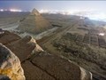 Fotograf na szczycie Wielkiej Piramidy
