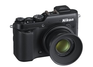 Nikon COOLPIX P7800 kompakt dla wymagających, z wizjerem elektronicznym