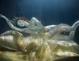 Mistrzyni podwodnej fotografii - Zena Holloway
