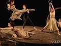 Arabesque, Attitude, Pas de poisson czyli taneczna rewolucja: Steven Meisel dla Valentino