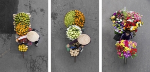 Kupcy z Hanoi z ptasiej perspektywy tworzą małe dzieła sztuki 