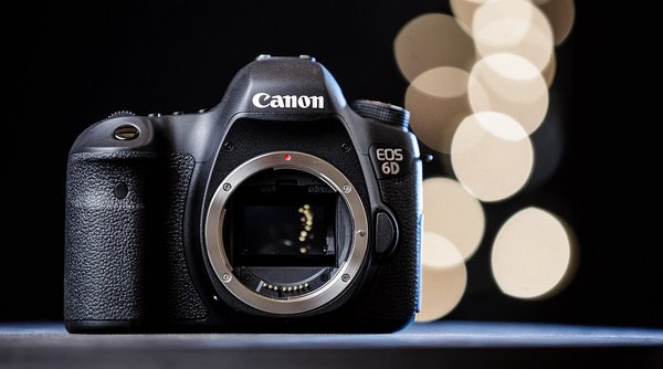 Canon EOS 6D Mark II plotki pogłoski Nowy Rok bezlusterkowiec pełna klatka premiery sprzętowe
