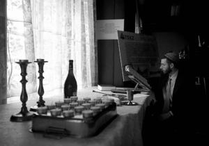 Blisko nas - współcześni Żydzi na zdjęciach Arkadiusza Ławrywiańca