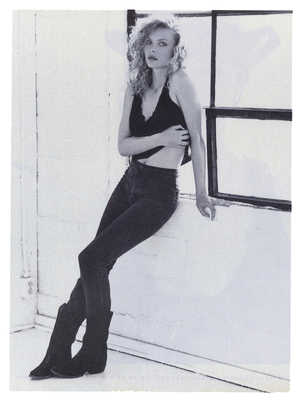 W 1988 roku aktorka pierwszy raz pojawiła się na łamach magazynu Interview autorem zdjęć był Herb Ritts.