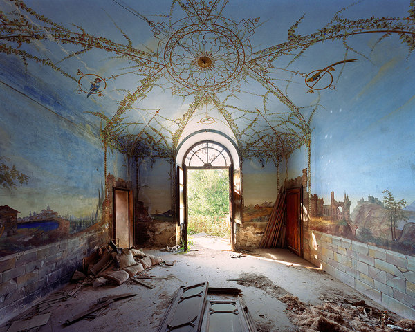 Opuszczone dekadenckie włoskie pałace