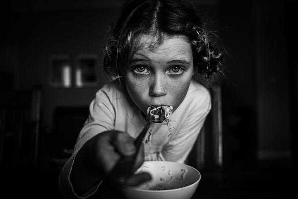 Dzieci czarno-białe zdjęcia konkurs fotograficzny B&W Child Photo Competition