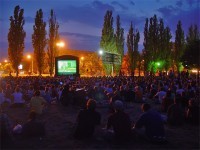 Największy festiwal kin plenerowych znowu w warszawskich parkach