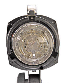 Leonard Karpiłowski Fomei zestaw lamp błyskowych Digitalis Pro Digital Pro odbłyśnik parasolka BoomLight 600 przysłona czas ładowania temperatura barwowa lampa modelująca