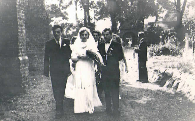 muchob&oacute;r Mały 1958 wesele