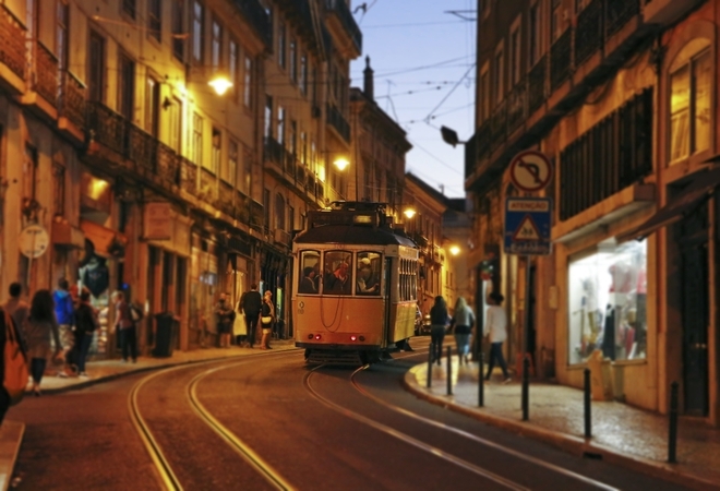 Lizboński tramwaj 08
