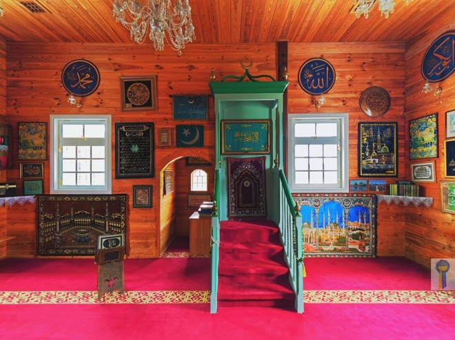 wnętrze meczetu, część męska