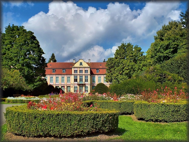 Gdańsk - Pałac Opat&oacute;w w Parku Oliwskim