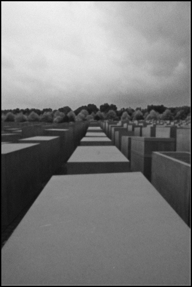 Holocaust-Mahnmal, Berlin0008