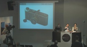 Film z aukcji, na której sprzedano najdroższy aparat świata