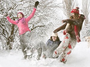 Zimowe szaleństwa – 5 porad dla fotografujących na śniegu