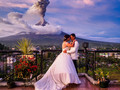 Jack Kurtz zdradza tajniki powstania zachwycającej fotografii ślubnej na tle wybuchającego wulkanu 