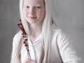 Eteryczne portrety podkreślają wyjątkowe piękno dziewczyny z albinizmem i heterochromią